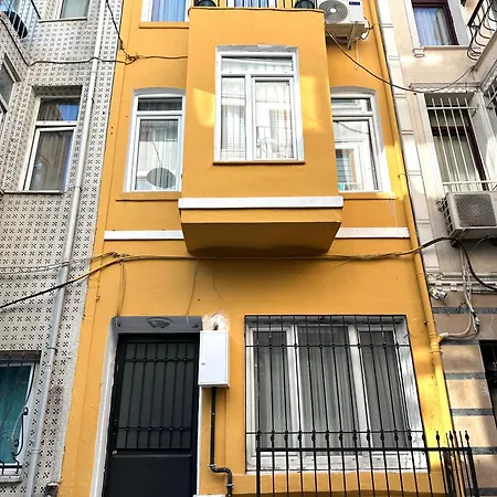Yellowhouse 6